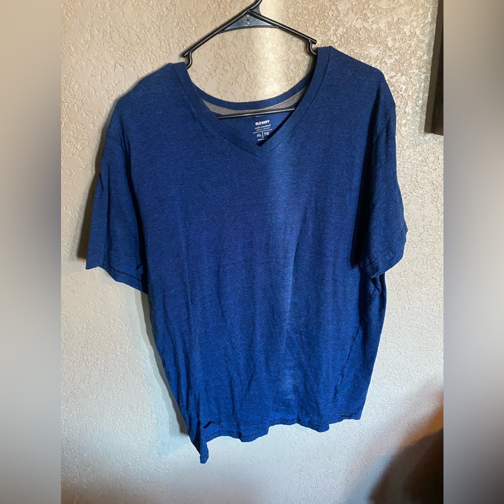 Mens Old Navy shirt